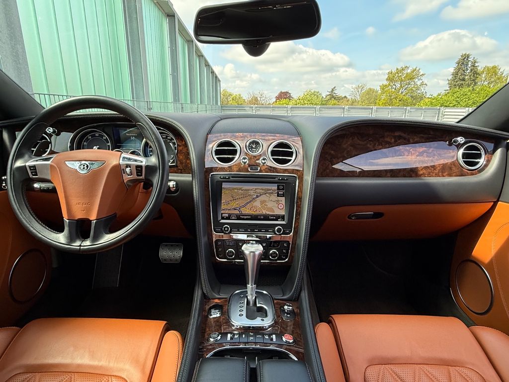 Bentley Continental GT 2011