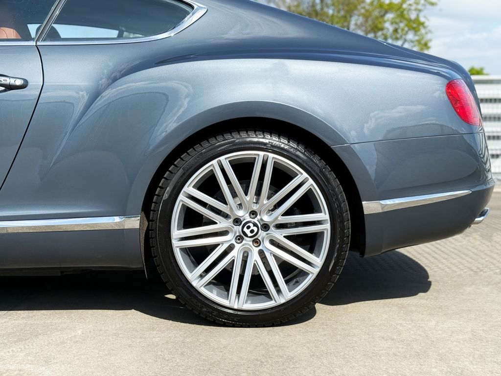 Bentley Continental GT 2011