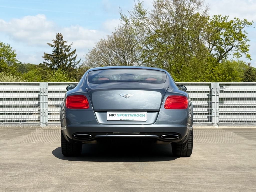 Bentley Continental GT 2011
