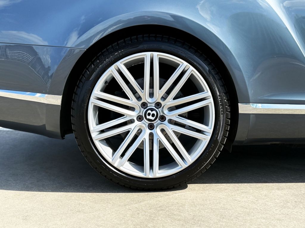 Bentley Continental GT 2011