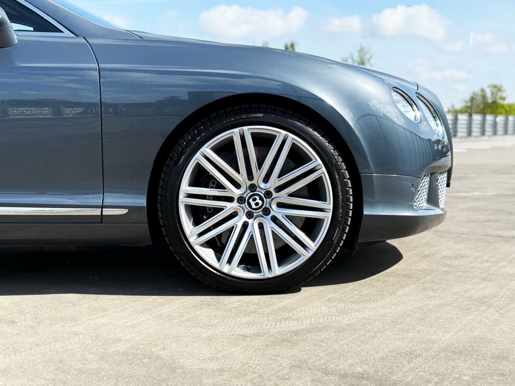 Bentley Continental GT 2011