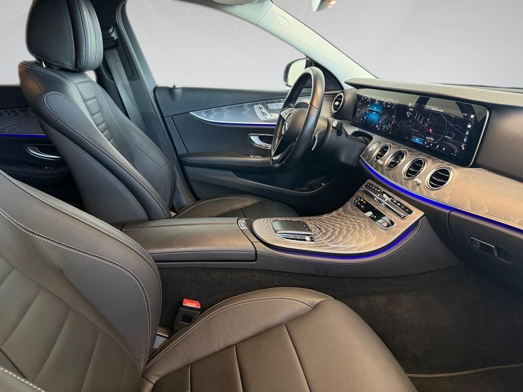 Mercedes-Benz E 220 2021