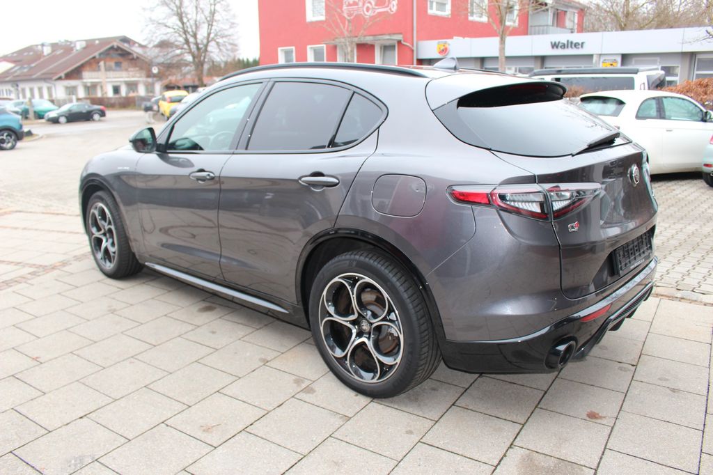 Alfa Romeo Stelvio 2023