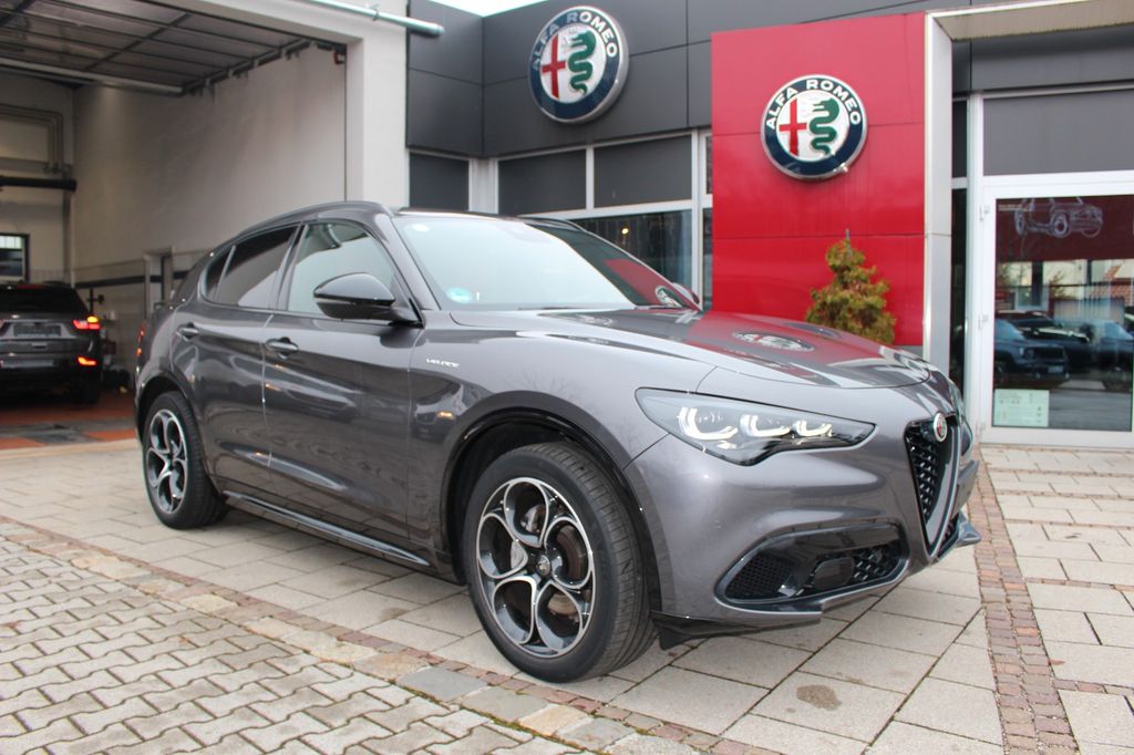 Alfa Romeo Stelvio 2023