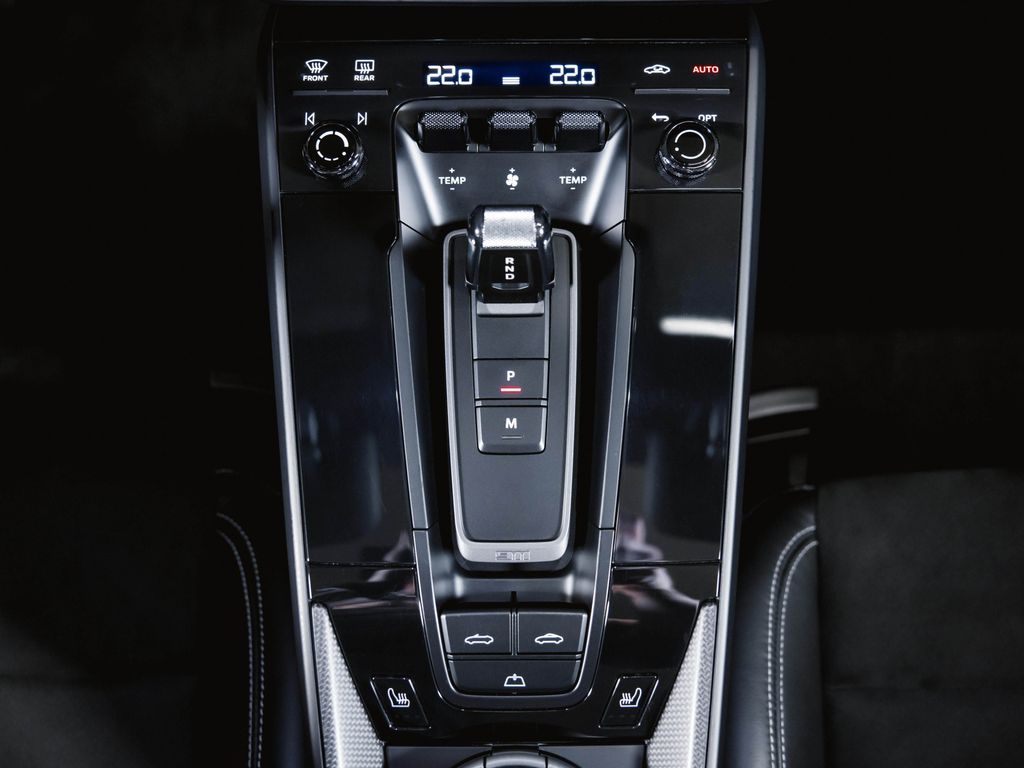 Porsche 992 2022
