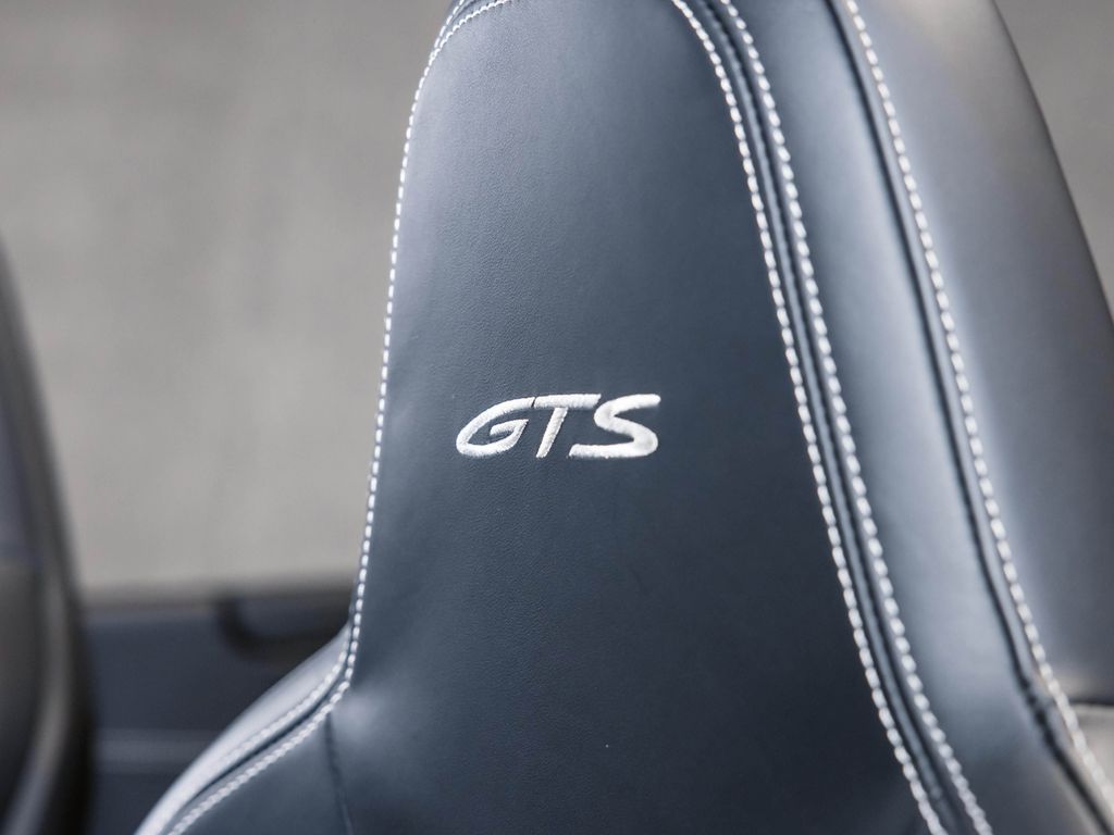 Porsche 992 2022