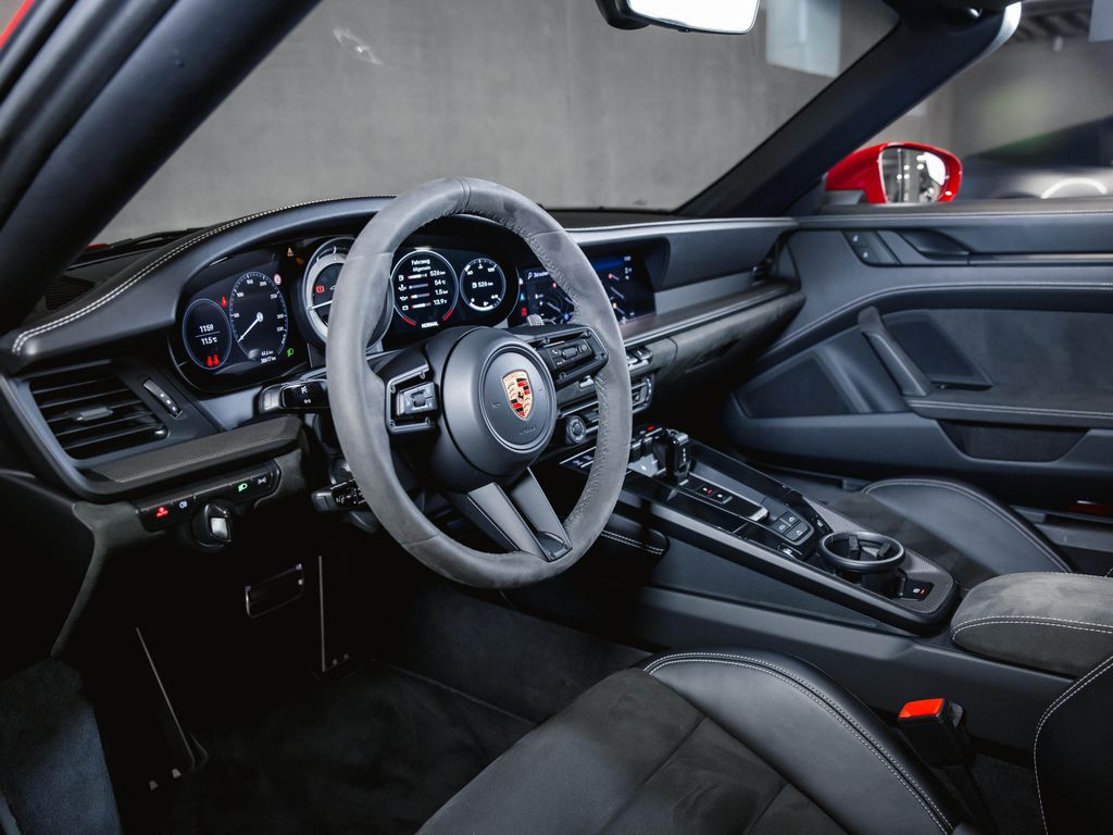 Porsche 992 2022