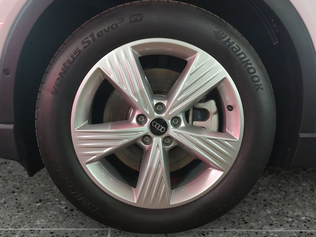 Audi Q4 e-tron 2023