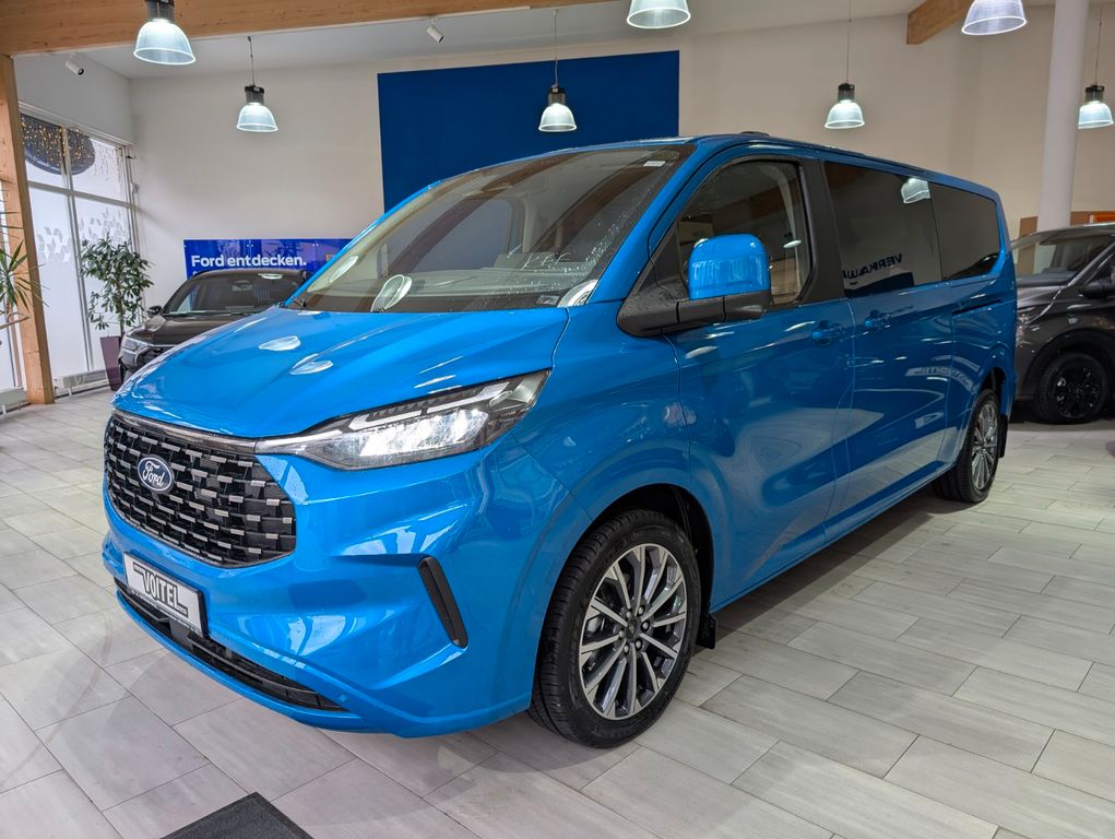 Ford Tourneo Custom 2025