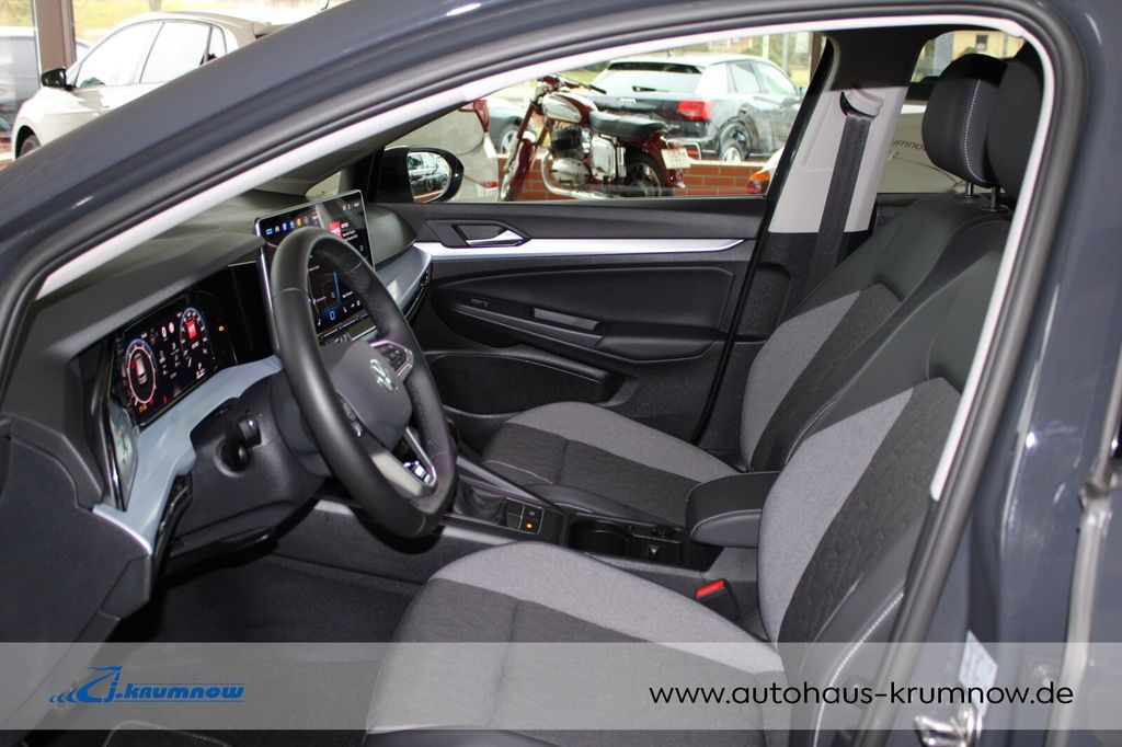 Volkswagen Golf 2025