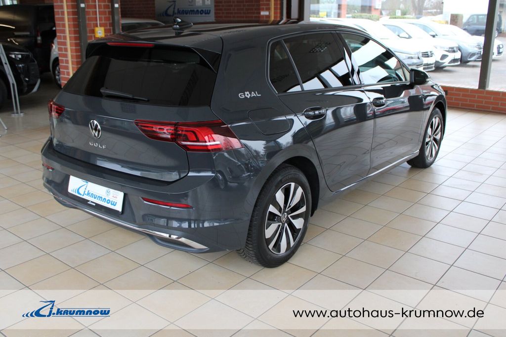 Volkswagen Golf 2025