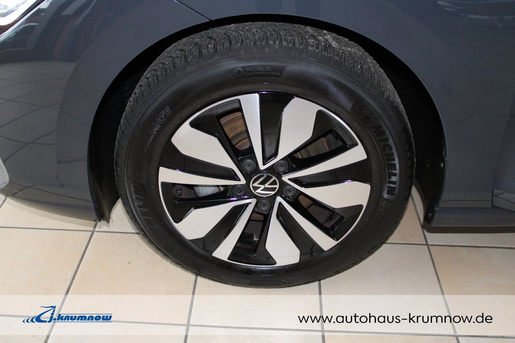 Volkswagen Golf 2025