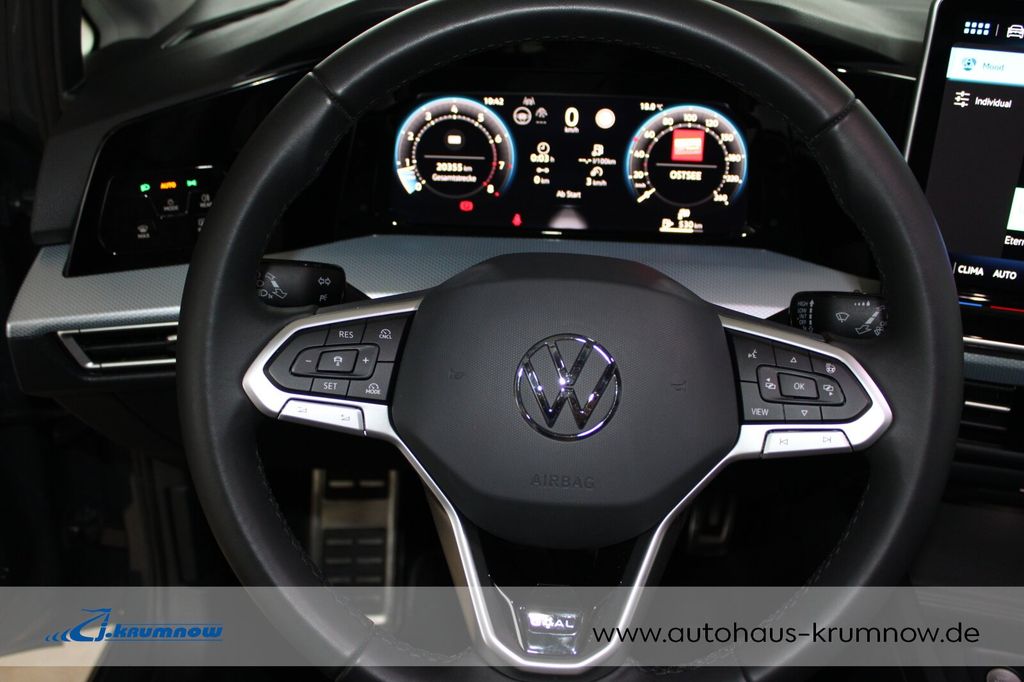 Volkswagen Golf 2025