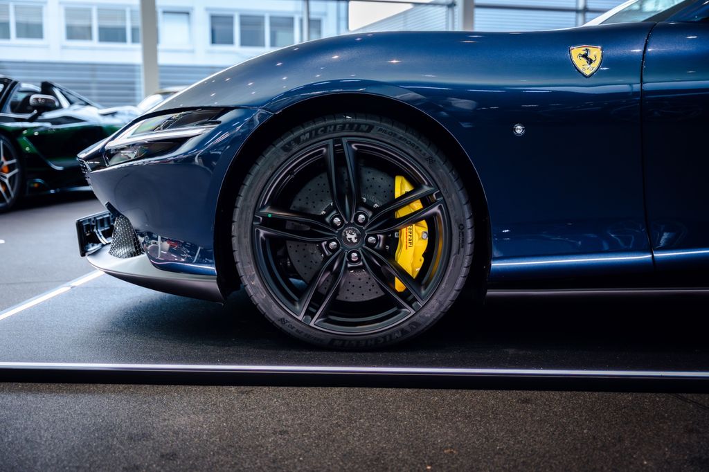 Ferrari Roma 2025