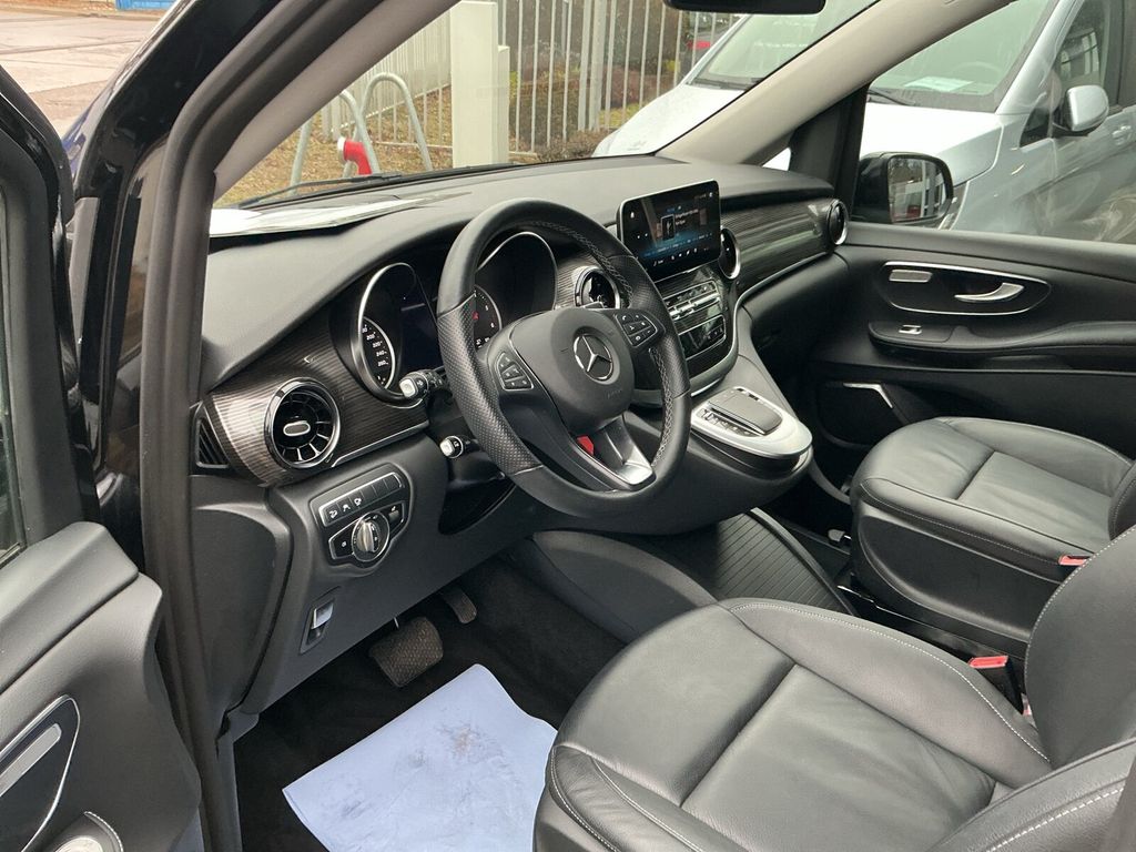 Mercedes-Benz V 300 2024