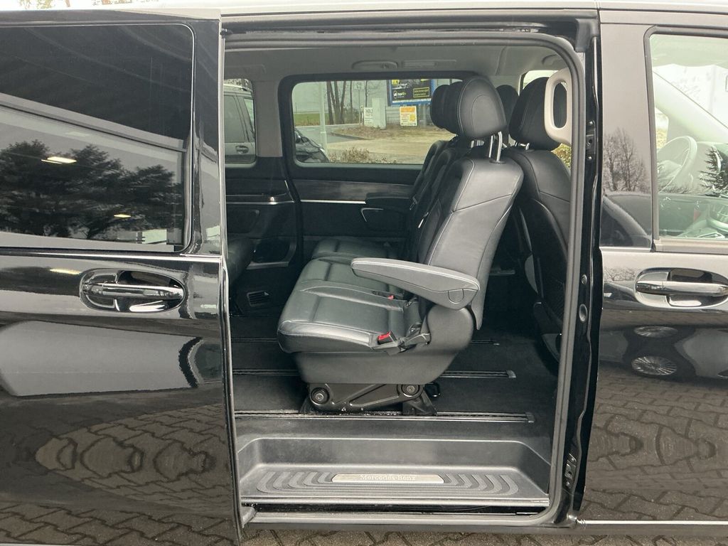 Mercedes-Benz V 300 2024