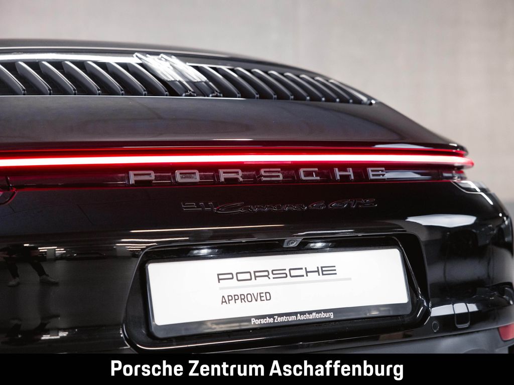 Porsche 992 2024
