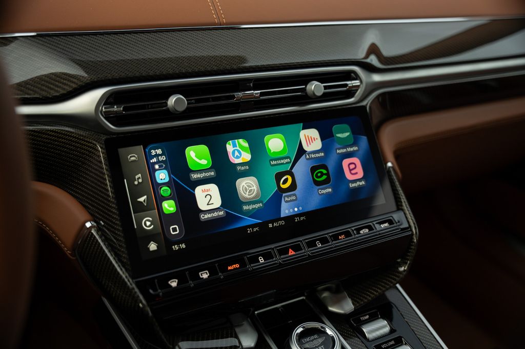 Aston Martin Vanquish 2025