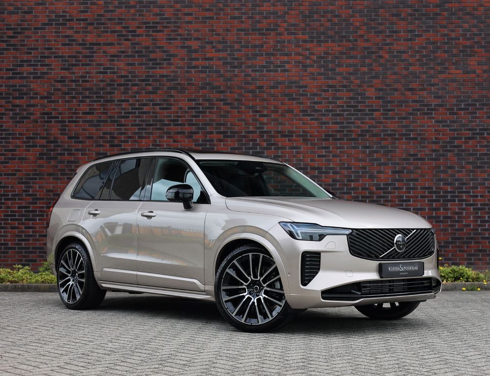 Volvo XC90 2025