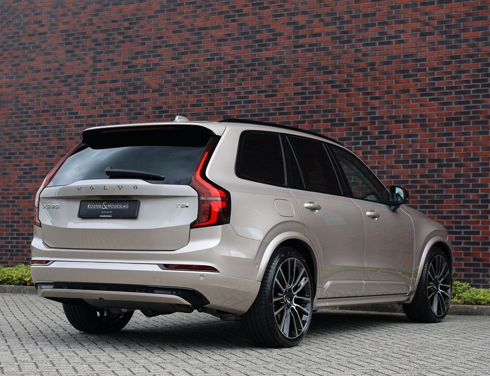 Volvo XC90 2025