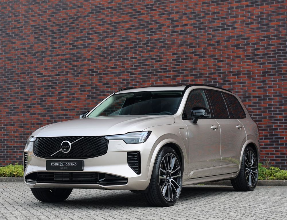 Volvo XC90 2025