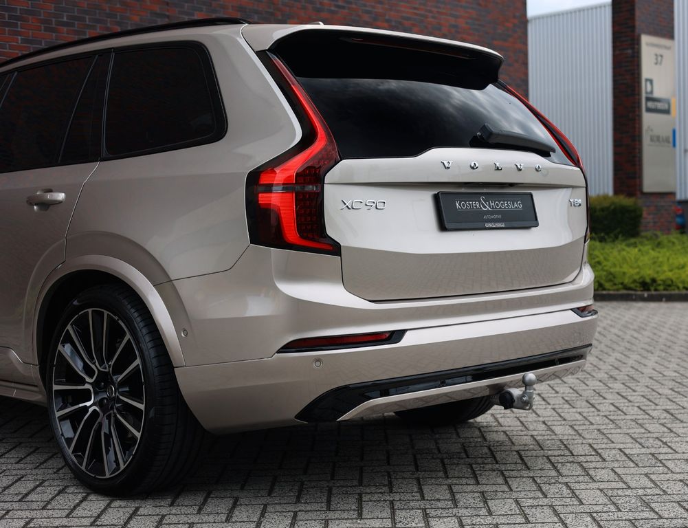 Volvo XC90 2025