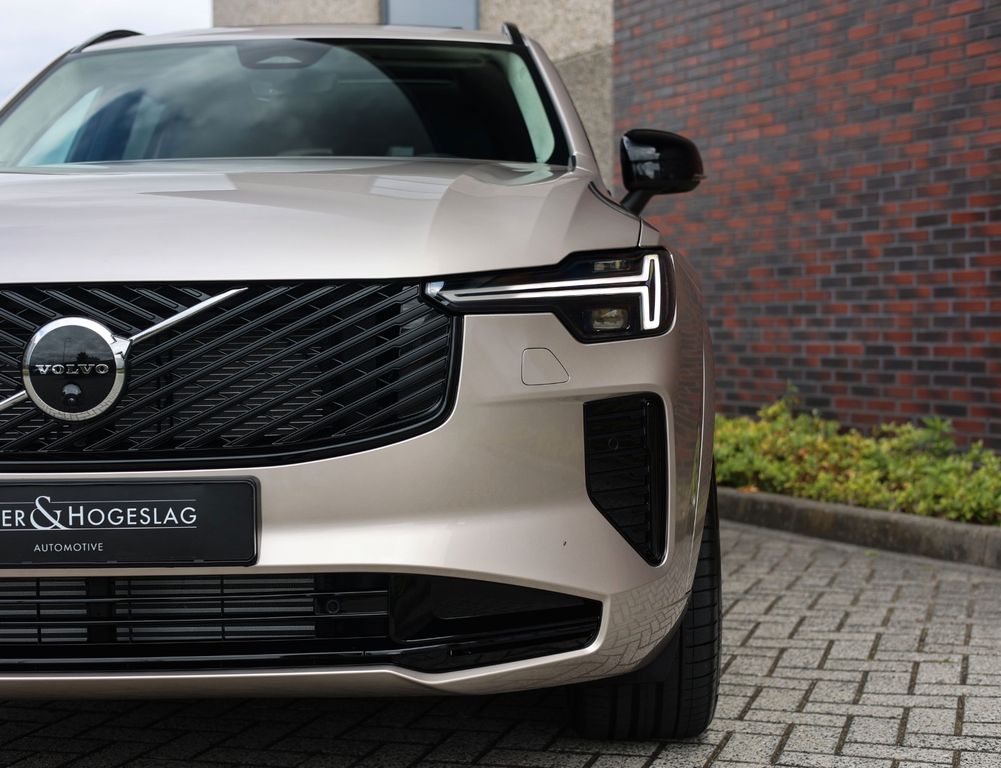 Volvo XC90 2025