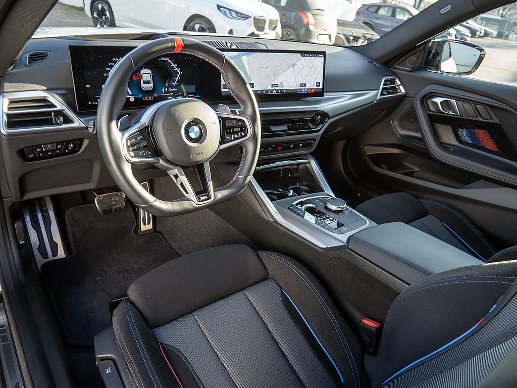 BMW M240i 2025