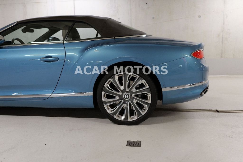 Bentley Continental GTC 2022