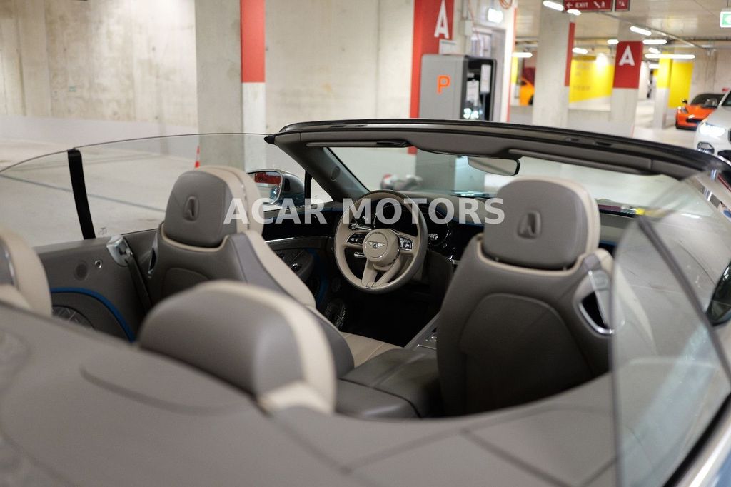 Bentley Continental GTC 2022