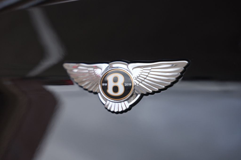 Bentley Continental GTC 2020