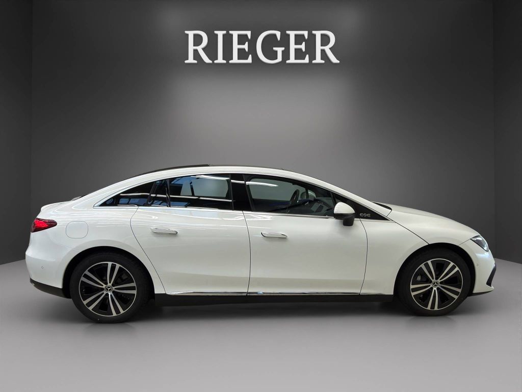 Mercedes-Benz EQE 2024