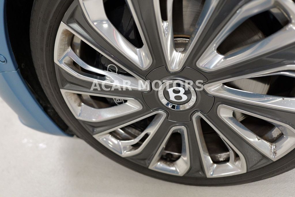 Bentley Continental GTC 2022