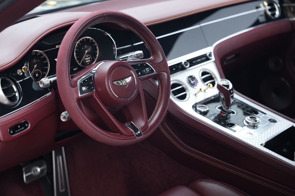 Bentley Continental GTC 2020