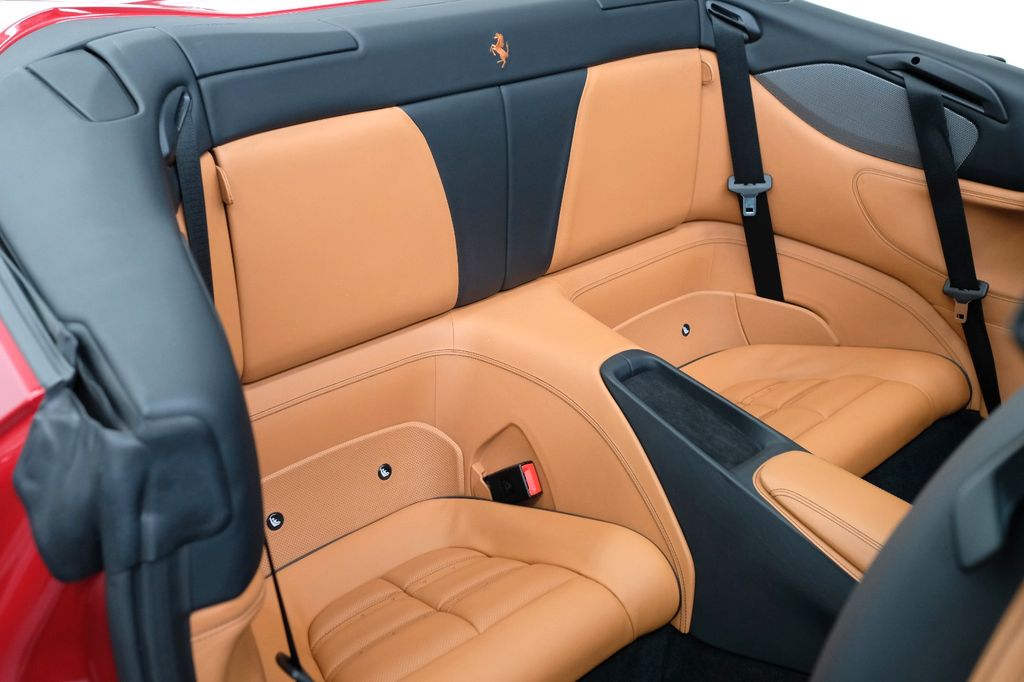 Ferrari Portofino 2021