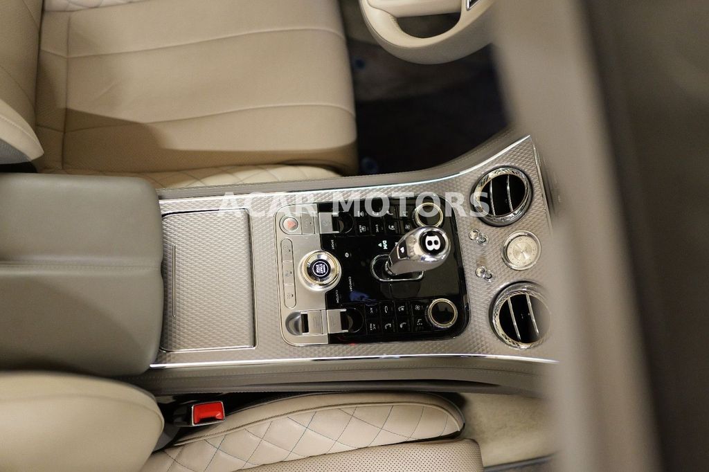 Bentley Continental GTC 2022