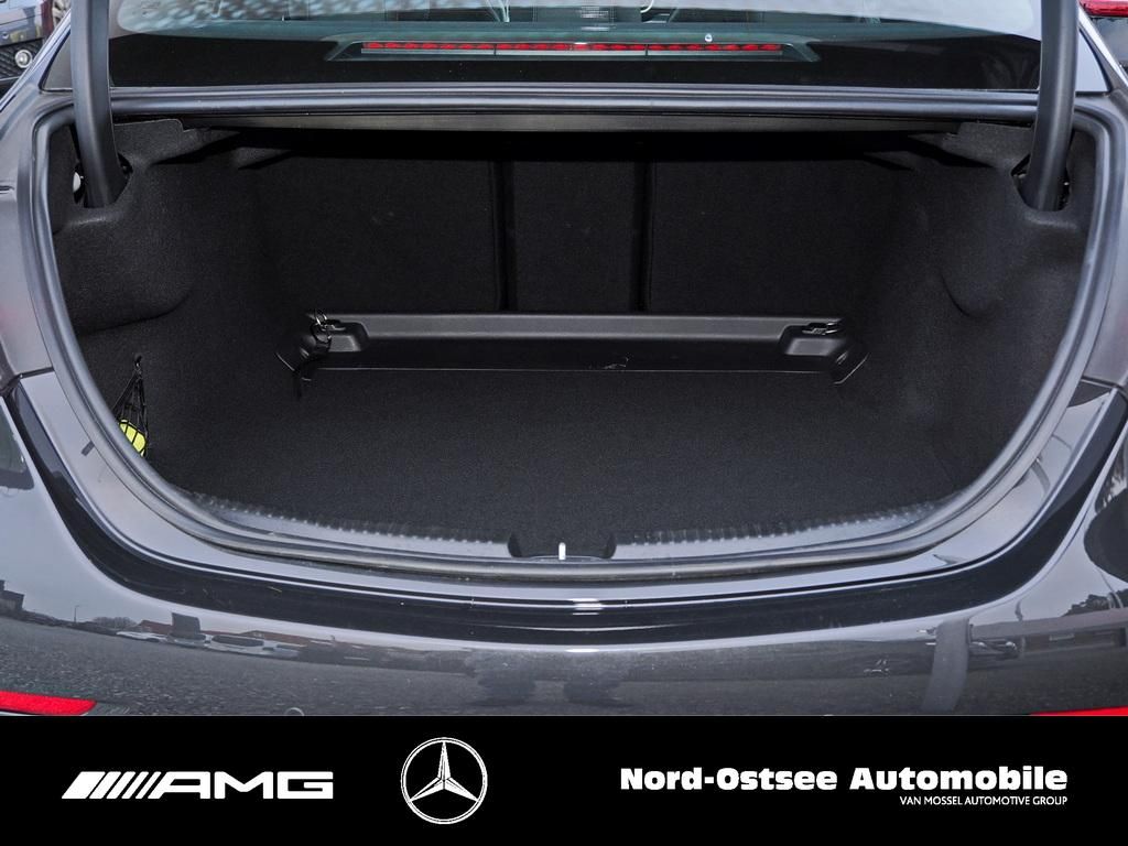 Mercedes-Benz C 300 2025