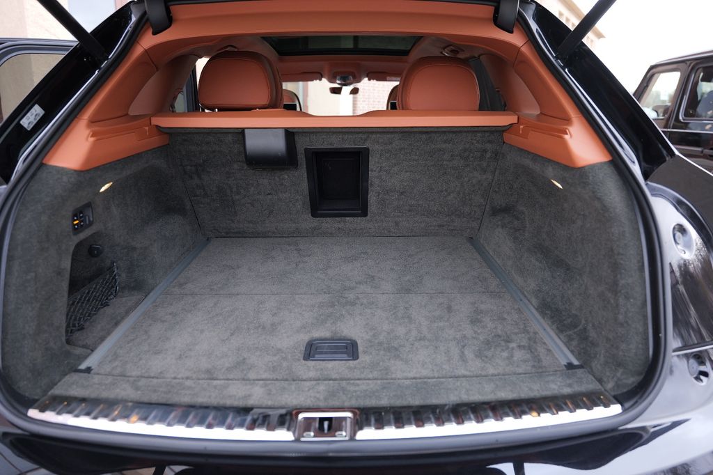 Bentley Bentayga 2023