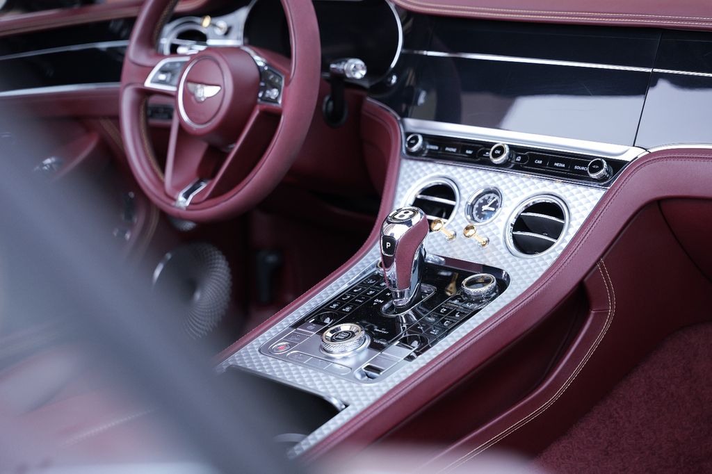 Bentley Continental GTC 2020