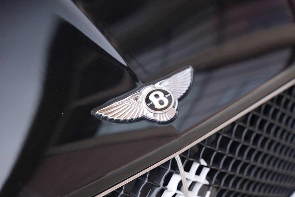 Bentley Continental GTC 2020