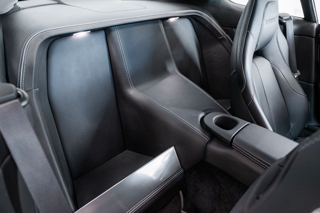 Aston Martin Vanquish 2018