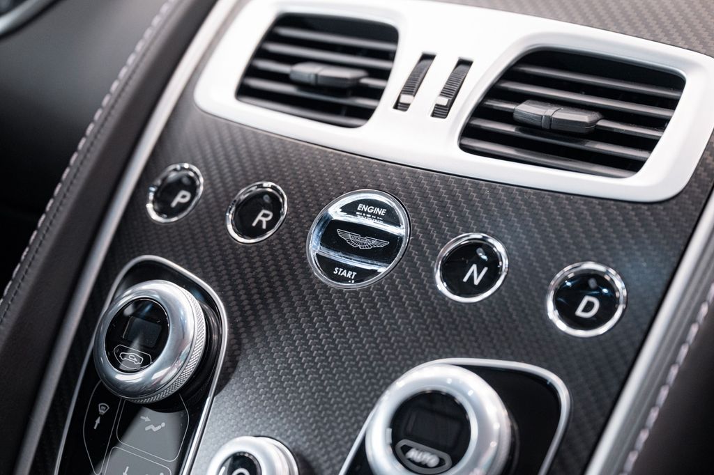 Aston Martin Vanquish 2018