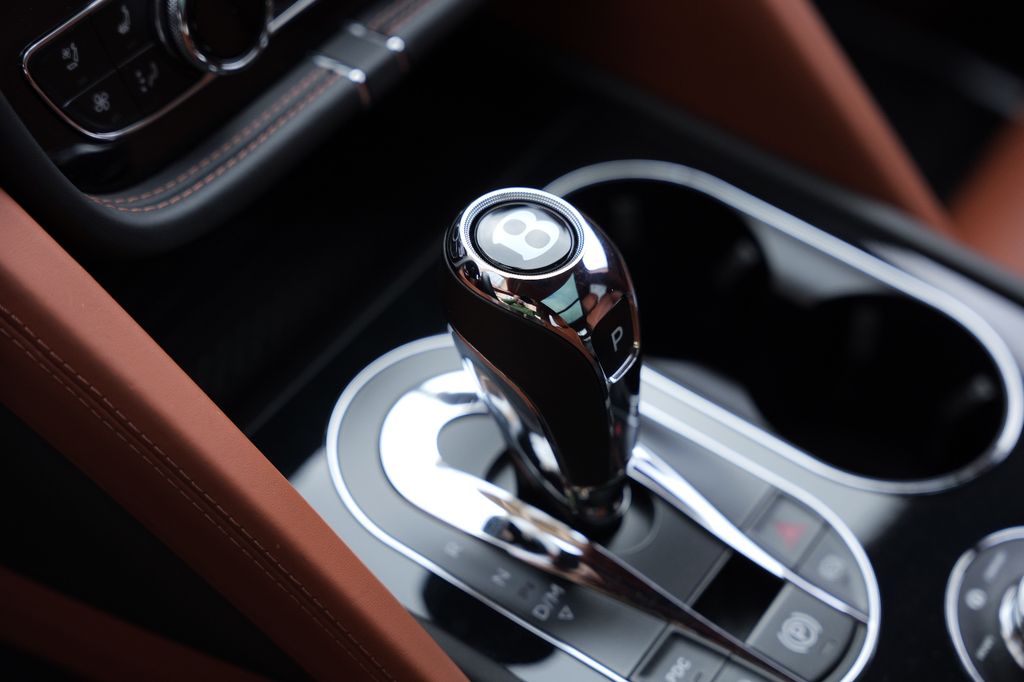 Bentley Bentayga 2023