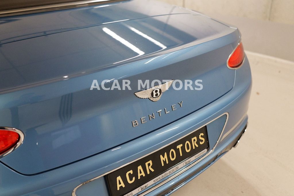 Bentley Continental GTC 2022