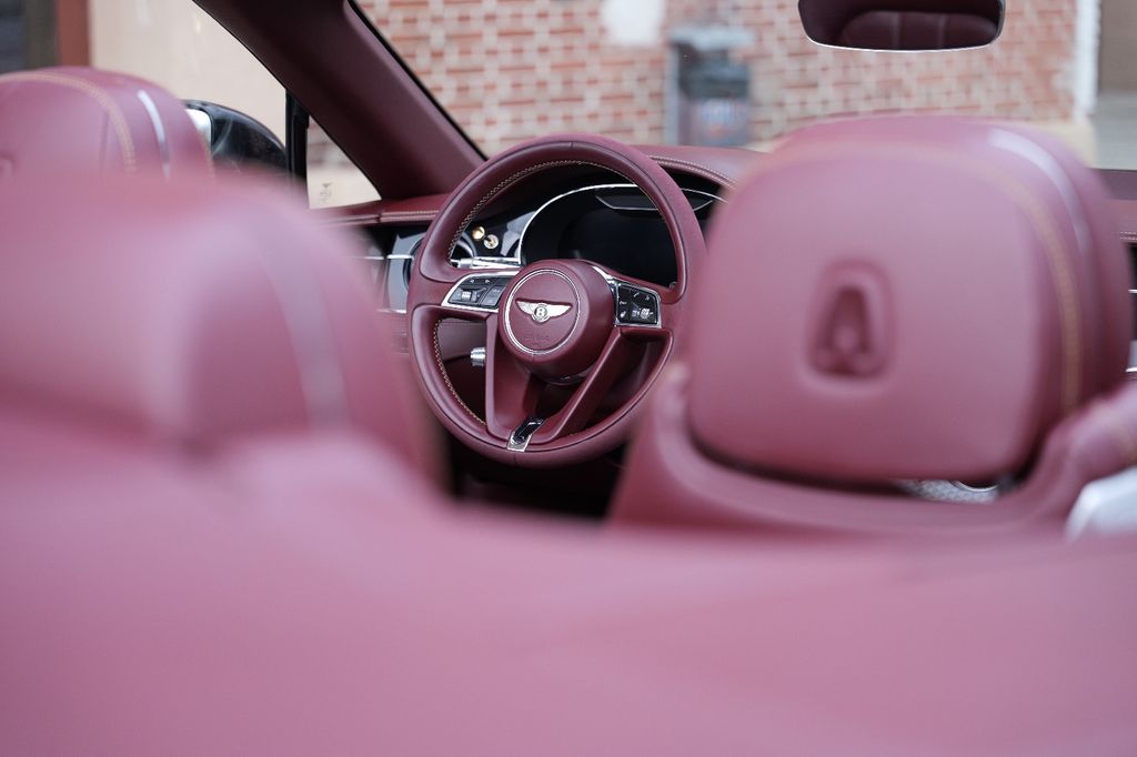 Bentley Continental GTC 2020
