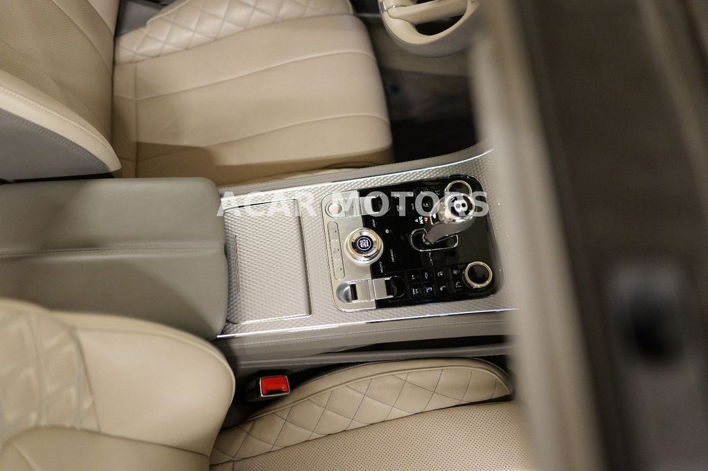 Bentley Continental GTC 2022