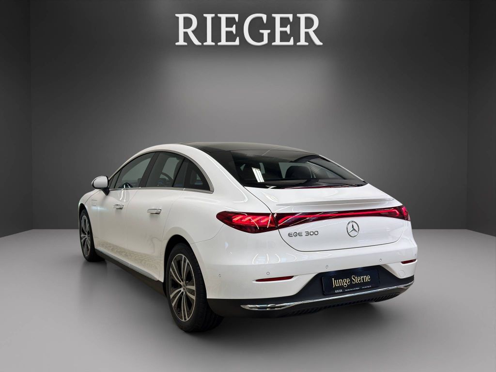 Mercedes-Benz EQE 2024