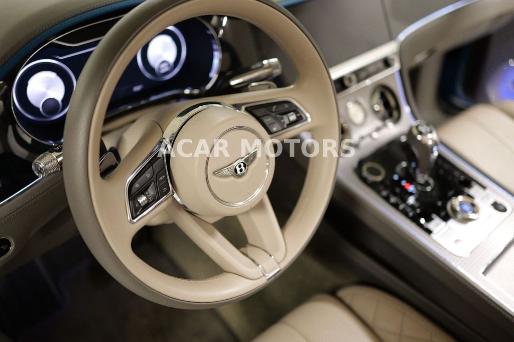 Bentley Continental GTC 2022