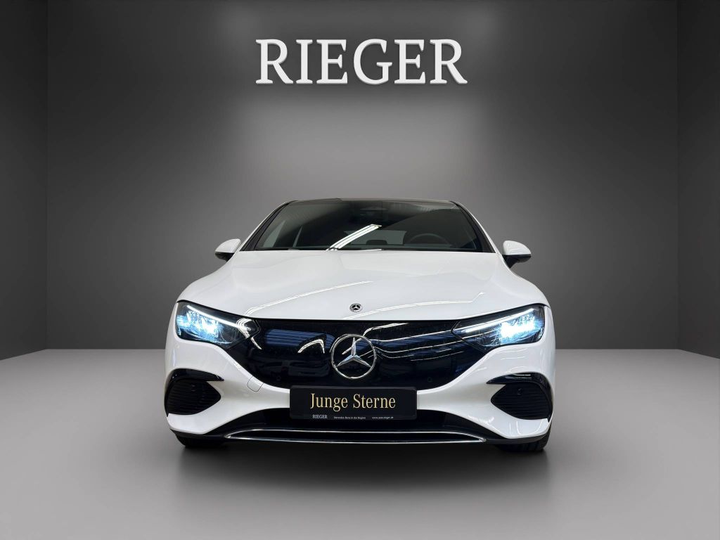 Mercedes-Benz EQE 2024