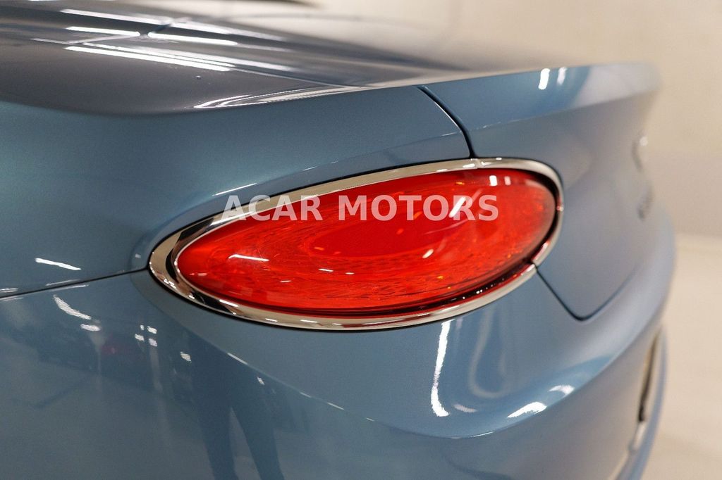 Bentley Continental GTC 2022